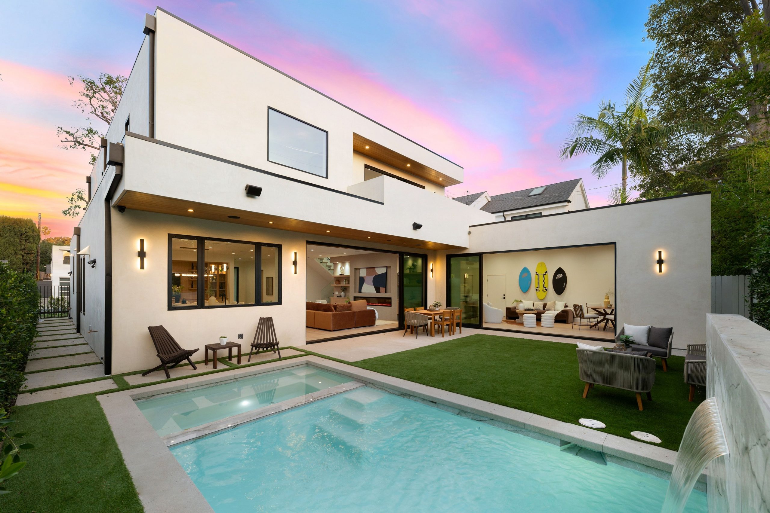 Residencia emblemática en la Zona Dorada de Mexicali, un punto de venta codiciado